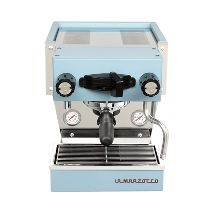 Эспрессо-машина синего цвета La Marzocco Linea Micra Blue 