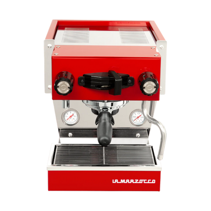 Красная кофемашина La Marzocco Linea Micra 